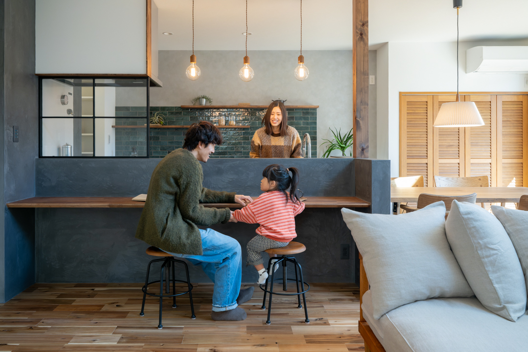 キャンプ好き必見！趣味ガレージのある多素材HOUSE 画像