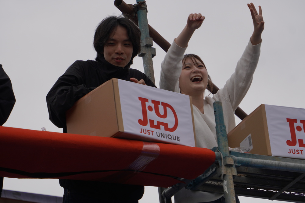 新築工事の上棟とは？伝統行事“餅投げ”の理由と当日の様子 画像