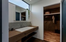 【コラム】暖房・断熱アイデアで脱衣所・洗面所の寒さ問題を解決！ アイキャッチ画像