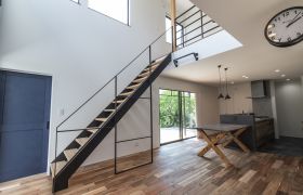 一人でも、親子二人でも家は建てられる？家ZOUの住まいづくり アイキャッチ画像