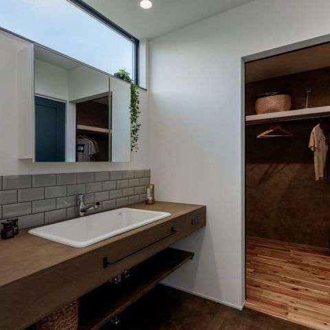 【コラム】暖房・断熱アイデアで脱衣所・洗面所の寒さ問題を解決！ アイキャッチ画像