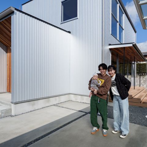 キャンプ好きが本気でつくった！「見せる収納」が主役の家