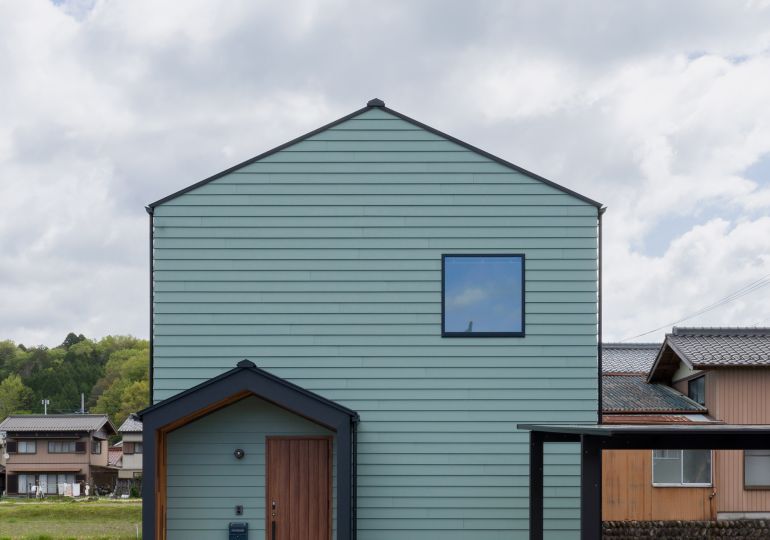 イエゾウスパイスが効いたブルックリンスタイルHOUSE アイキャッチ画像